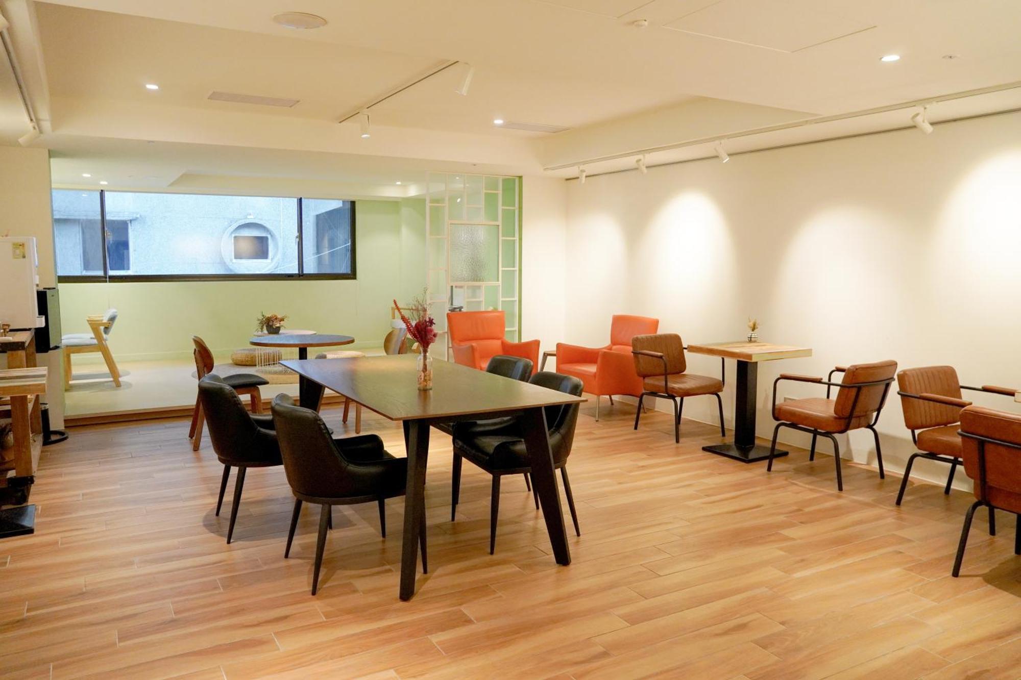 Central Land Hotel Taichung Exterior photo